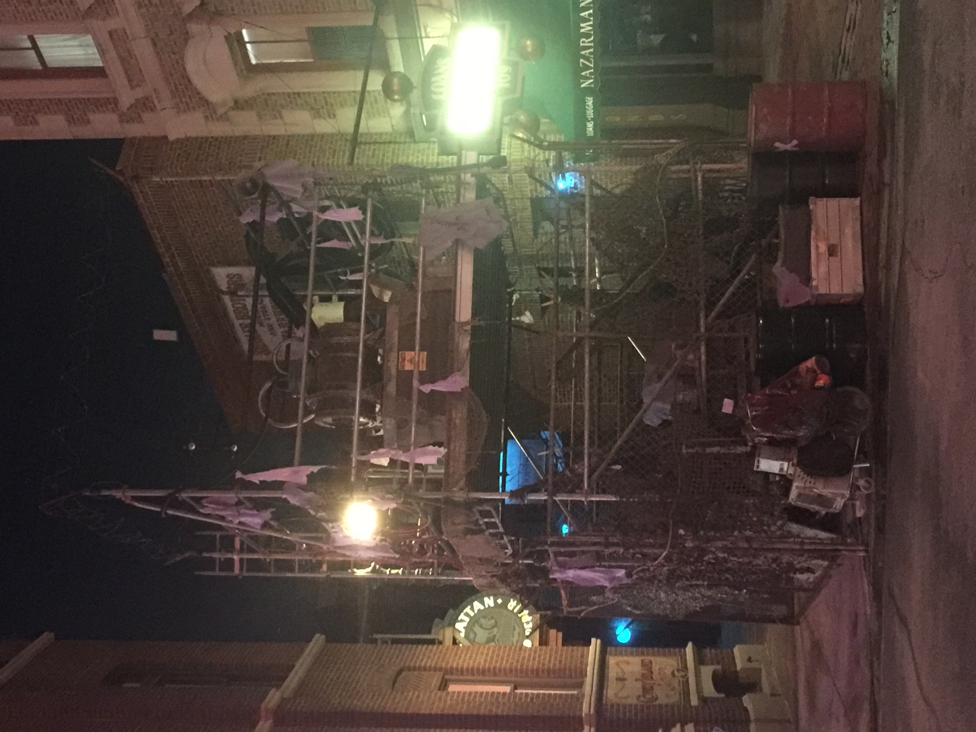 HHN 2016 scare zone scaffolding on park street