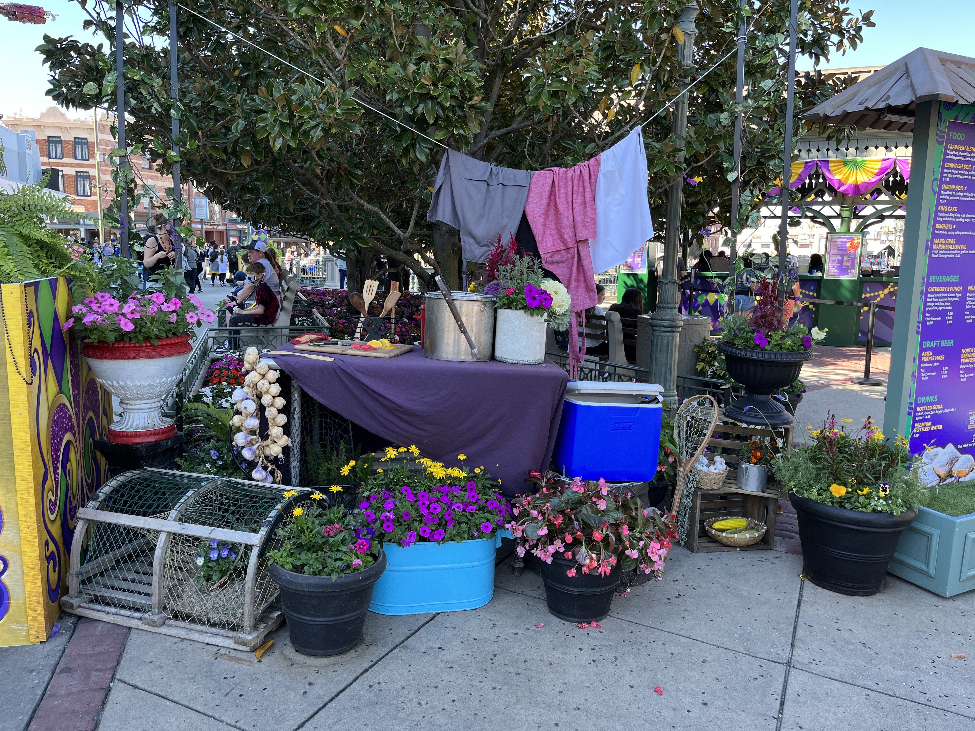 Universal 2022 event decor